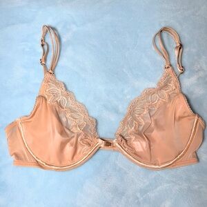 Very Sexy Victoria Secret Lace Bralette in Nude size 34 C. Wired NO padded.
